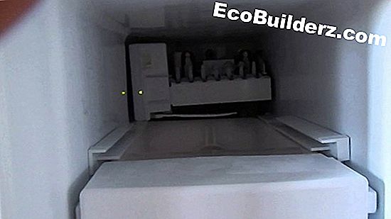 Min GE Ice Maker är igensatt i dörren