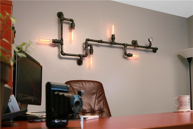 DIY Industrial Pipe Sconce