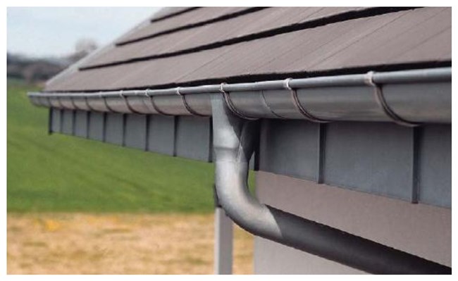 Downspout Vs. Regenketting