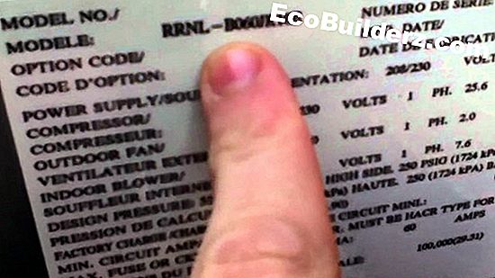 How Many Tons Is a Heil Central Air Conditioner Unit Modello CRG3-0300-PFV?