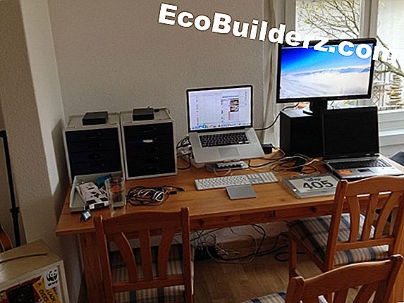 Hoe een bureau uit melkkratten te ontwerpen