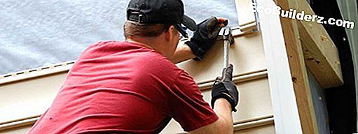 Hoe Vinyl Siding op een curve te gebruiken