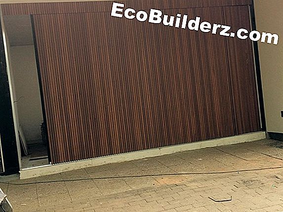 Hoe een Cedar-borst opnieuw te bekleden