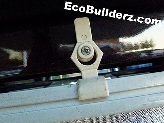 Hoe een Moen Kitchen Faucet-patroon te verwijderen en te vervangen