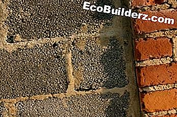 Timmerwerk: Hoe kan ik een lelijke muur met cementblokken bedekken?