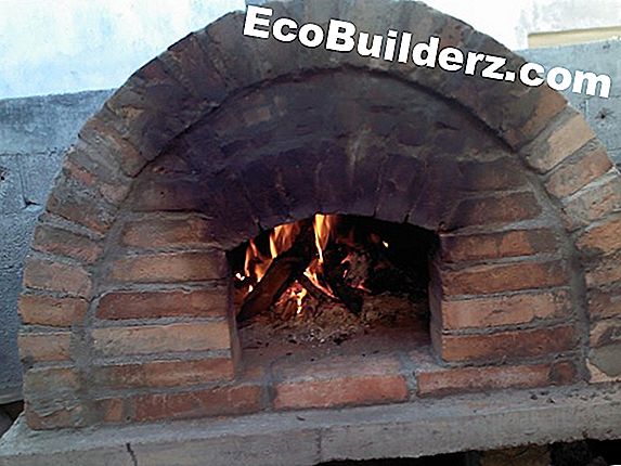 Técnica: Cómo construir un horno de pizza a base de carbón