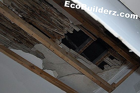 Cómo arreglar un techo derrumbado