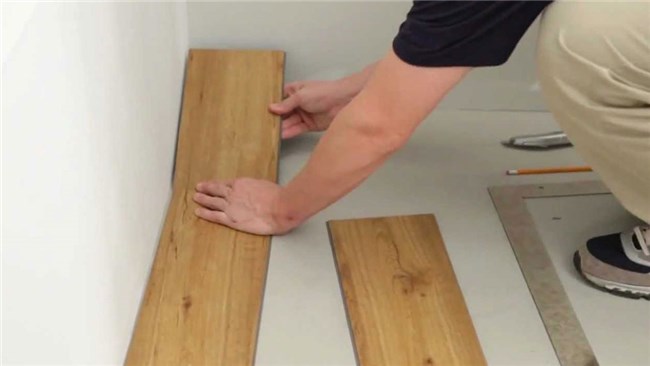 Carpintería: Cómo reparar el piso laminado que está surgiendo en las juntas laterales