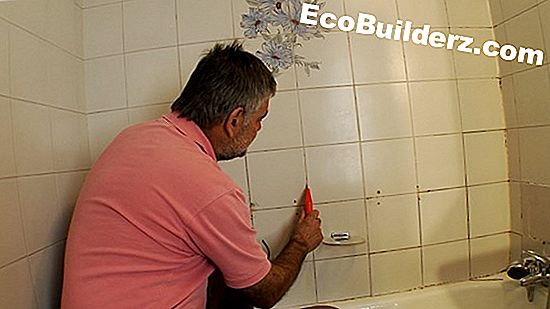Cómo arreglar azulejos de baño sueltos
