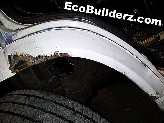 Timmerwerk: Hoe repareer je een gat in het metalen dak van een stacaravan?