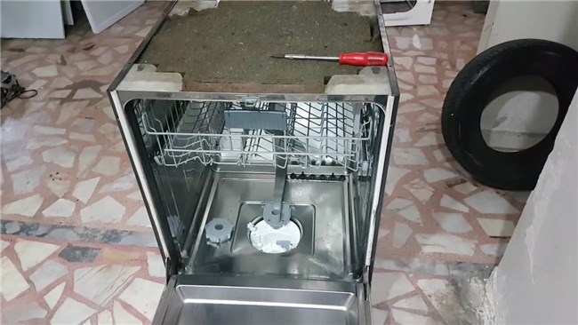Çamaşır: Bulaşık Makinesinin Ayakları Nasıl Ayarlanır